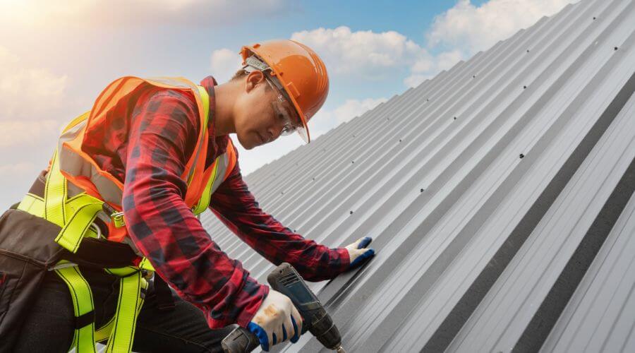 Professional metal roof installation in Mount Auburn, IL